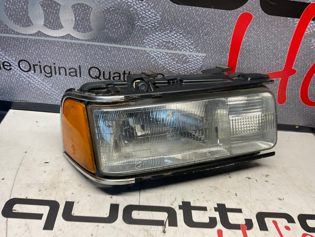 Passenger Headlight Right Complete  447941030C  C3
