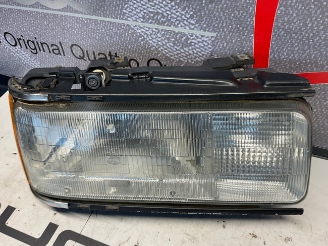 Passenger Headlight Right Complete  447941030C  C3