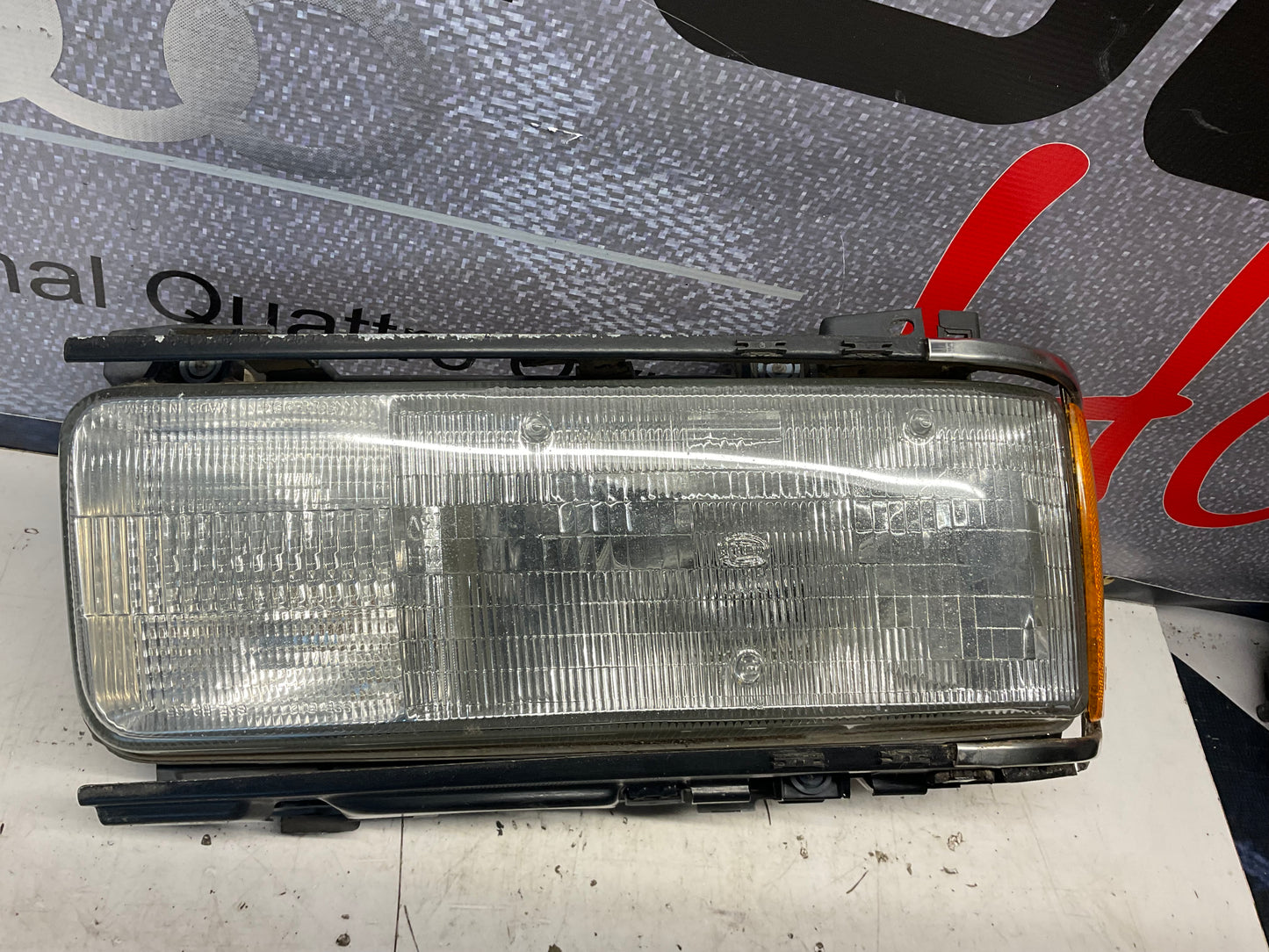 Passenger Headlight Right Complete  447941030C  C3