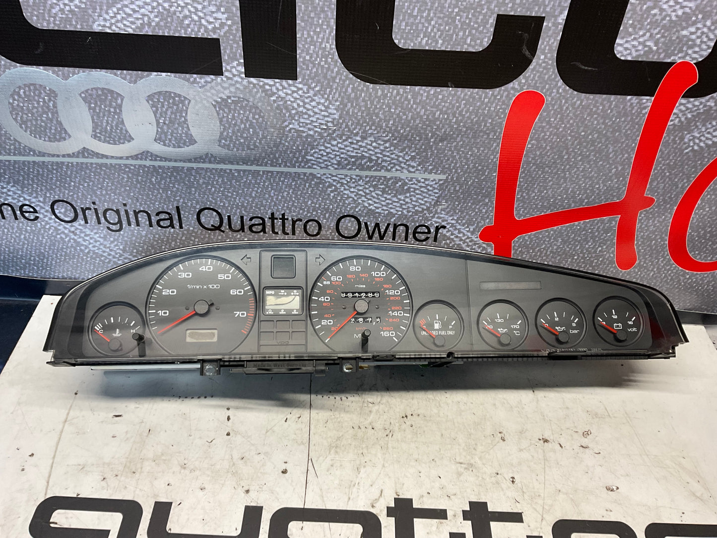 Speedometer / Gauge Cluster 447919035G  C3  147K