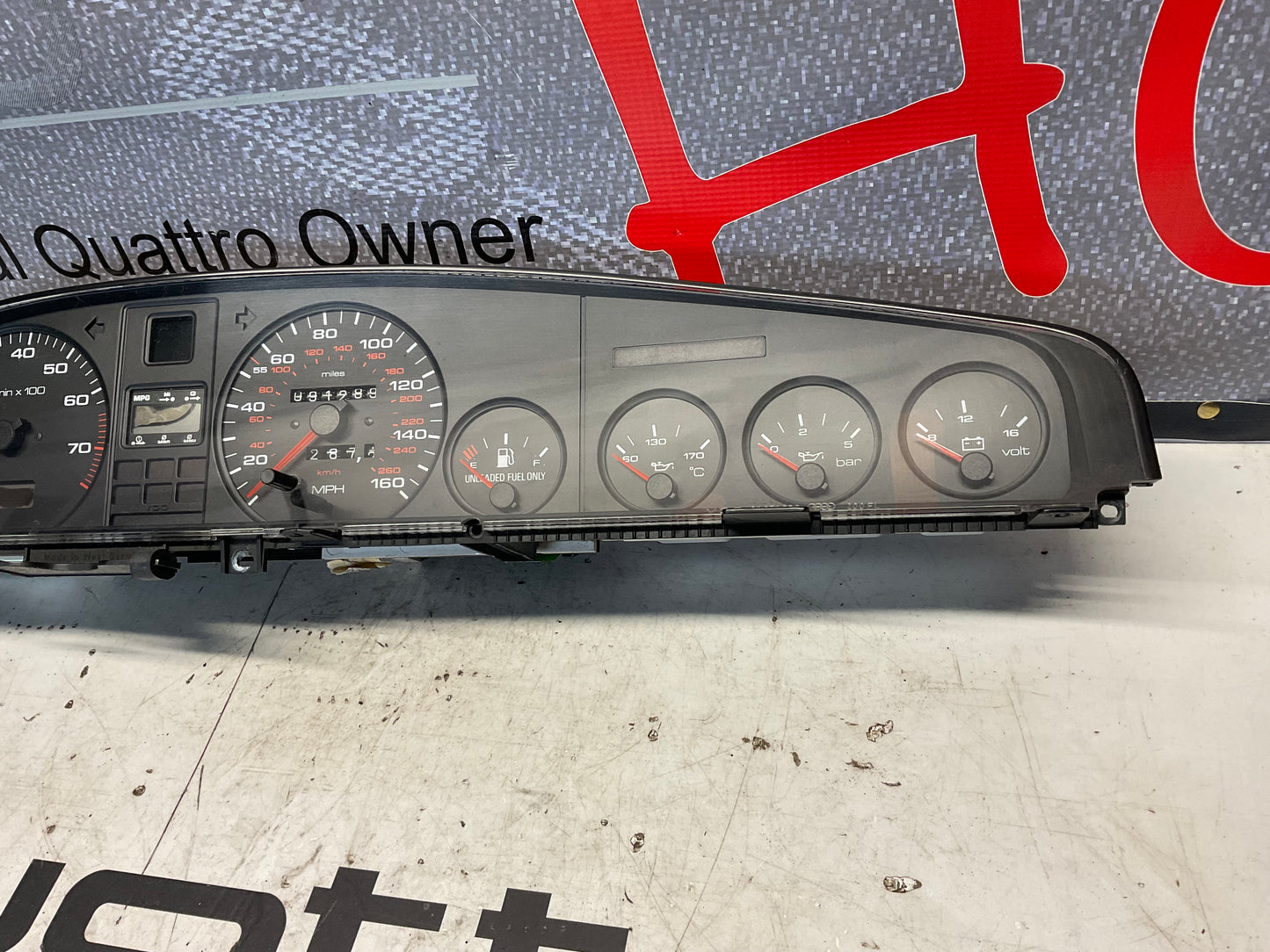 Speedometer / Gauge Cluster 447919035G  C3  147K