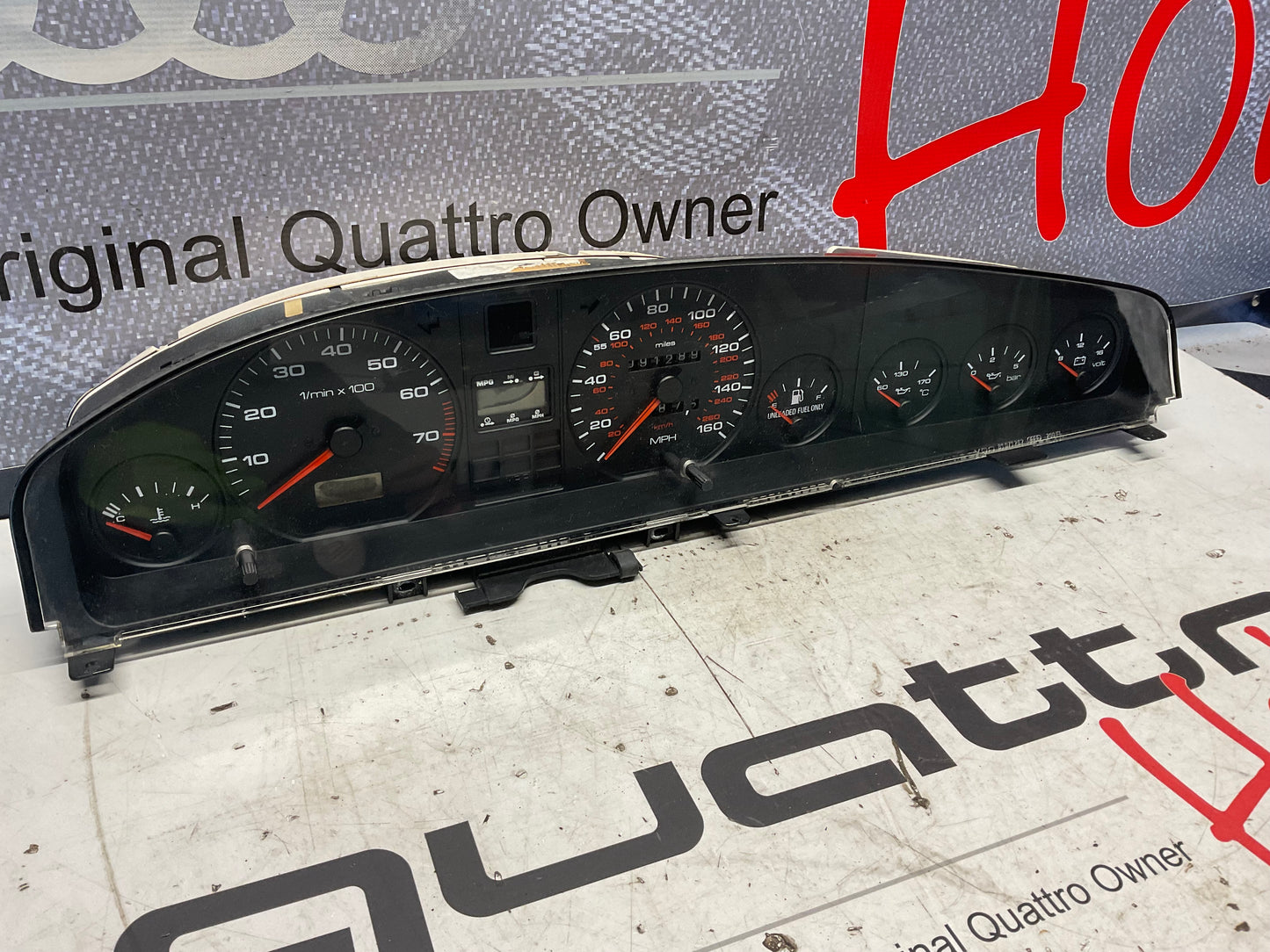 Speedometer / Gauge Cluster 447919035G  C3  147K