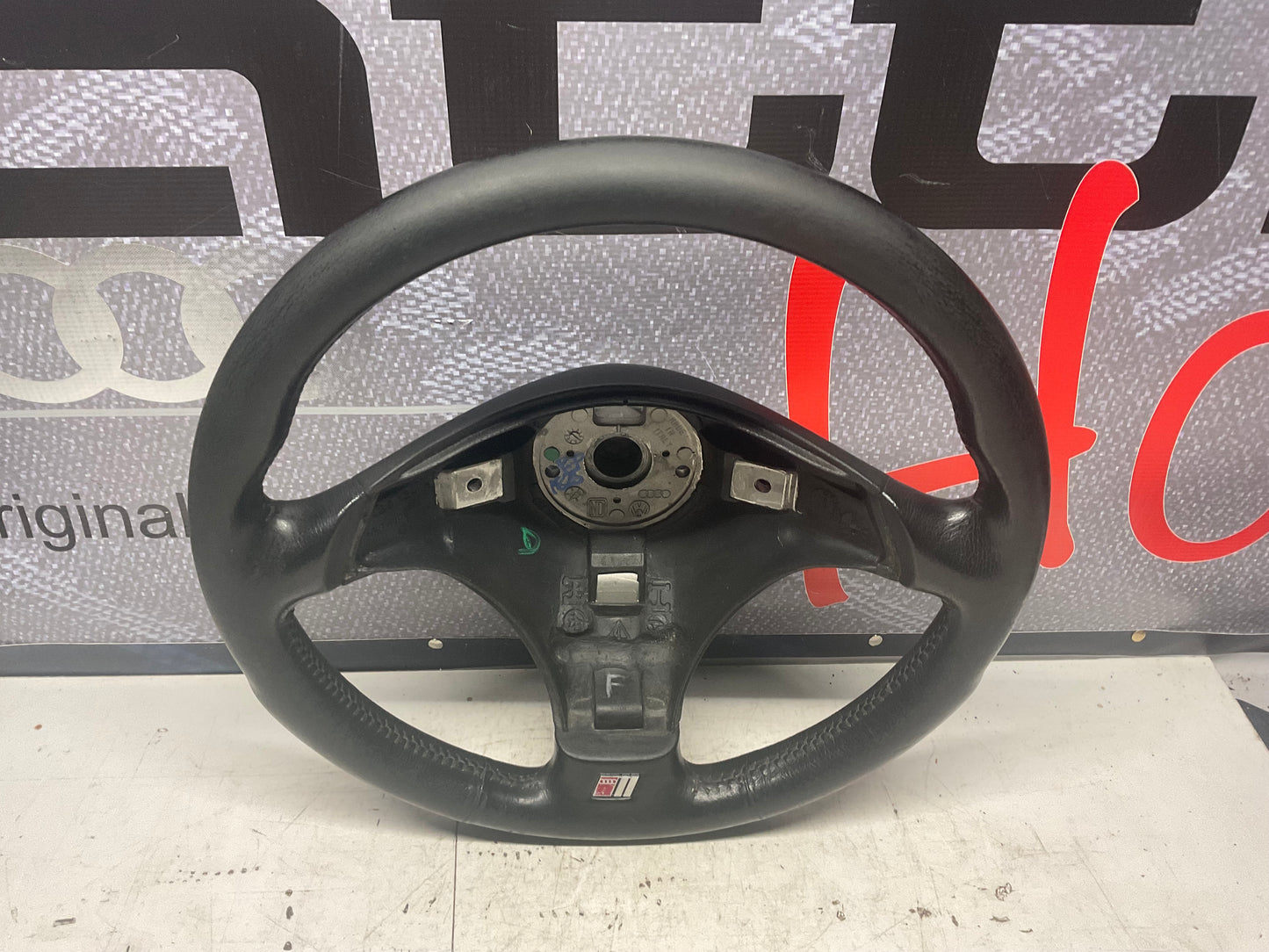 Leather Steering Wheel  4B0419091E  C4  UrS4