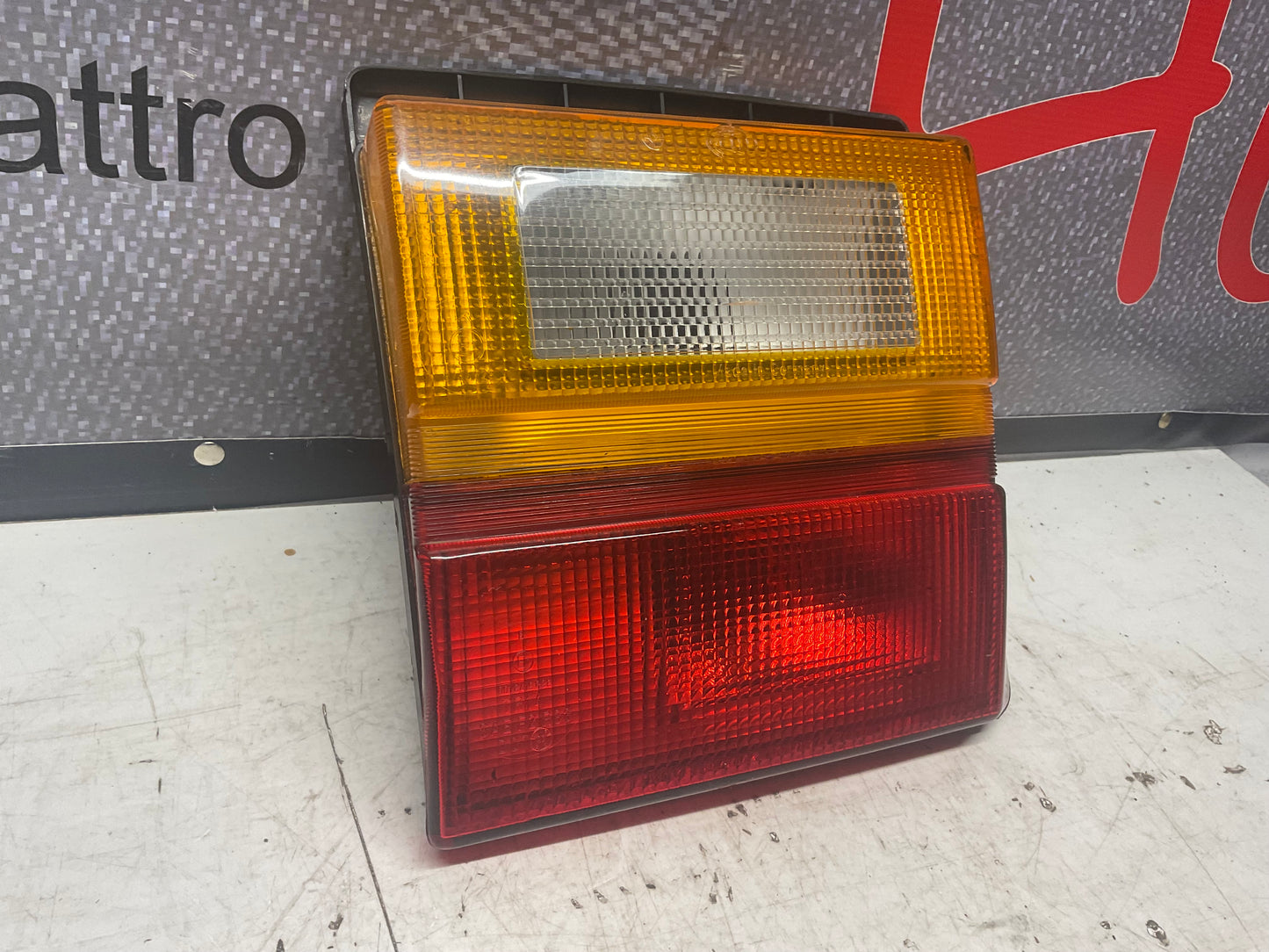 Driver Center Taillight Left 443945225A  C3