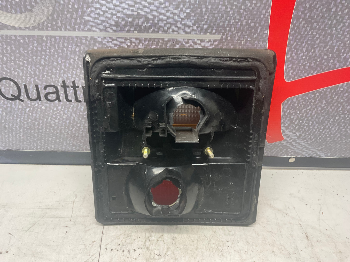 Driver Center Taillight Left 443945225A  C3