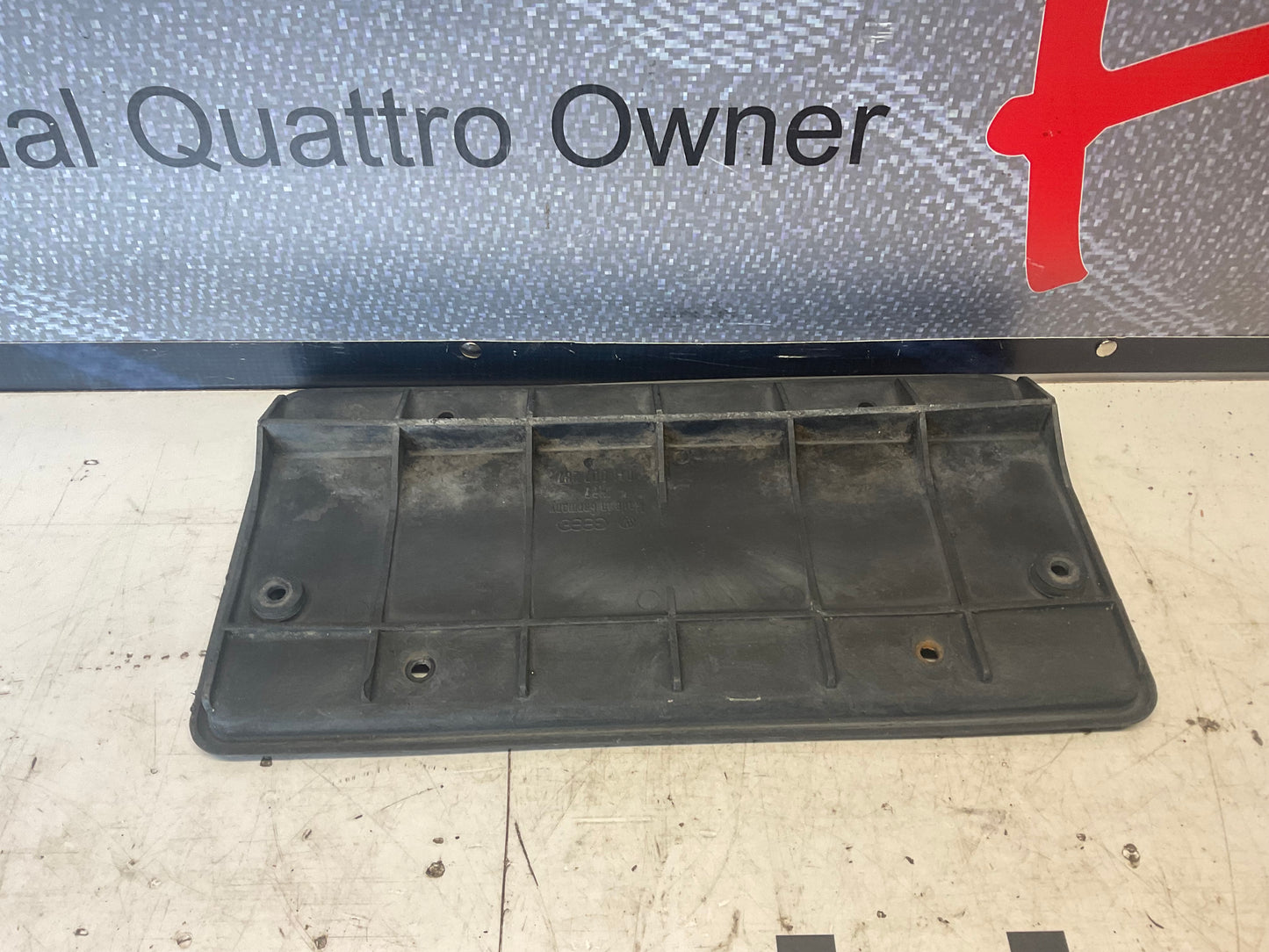 Front License Plate Holder 811807287  B2