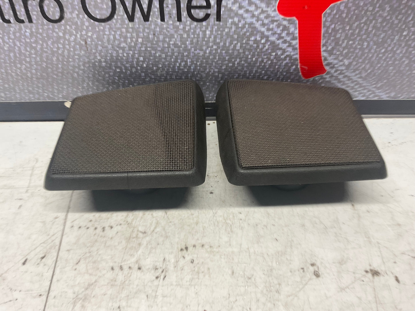 Dash Speaker Set Early Brown  855035399 855035400  B2