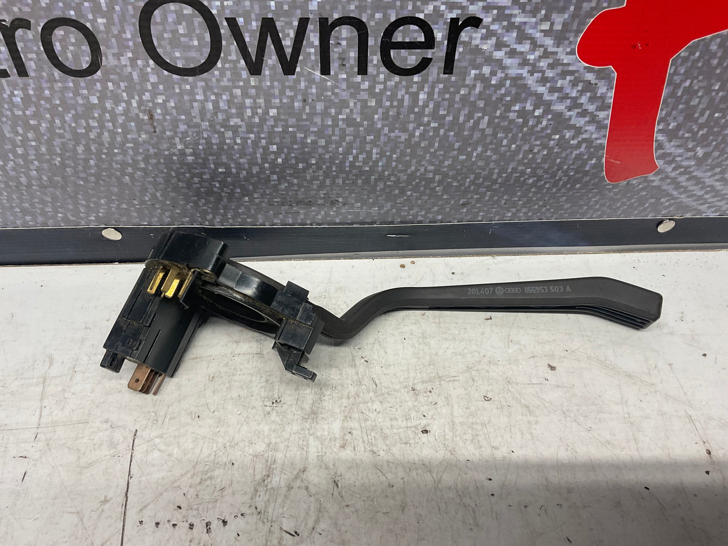 Wiper Stalk Lever 855953503A  B2 URQ