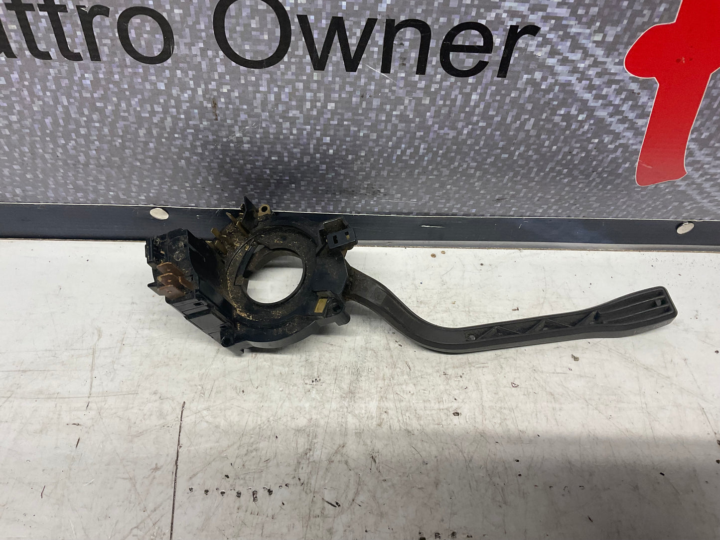 Wiper Stalk Lever 855953503A  B2 URQ