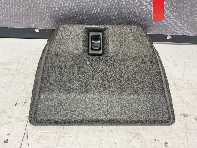 Sunroof Motor Control Cover  811877829  B2  4000