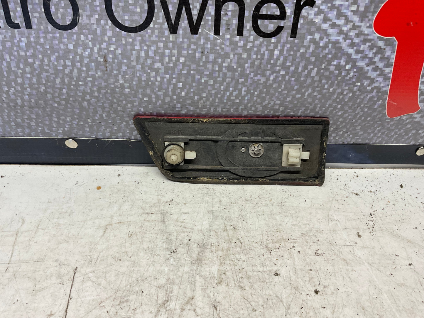 Passenger Fender Arch Trim Moulding Right  4A0853972  C4  UrS4