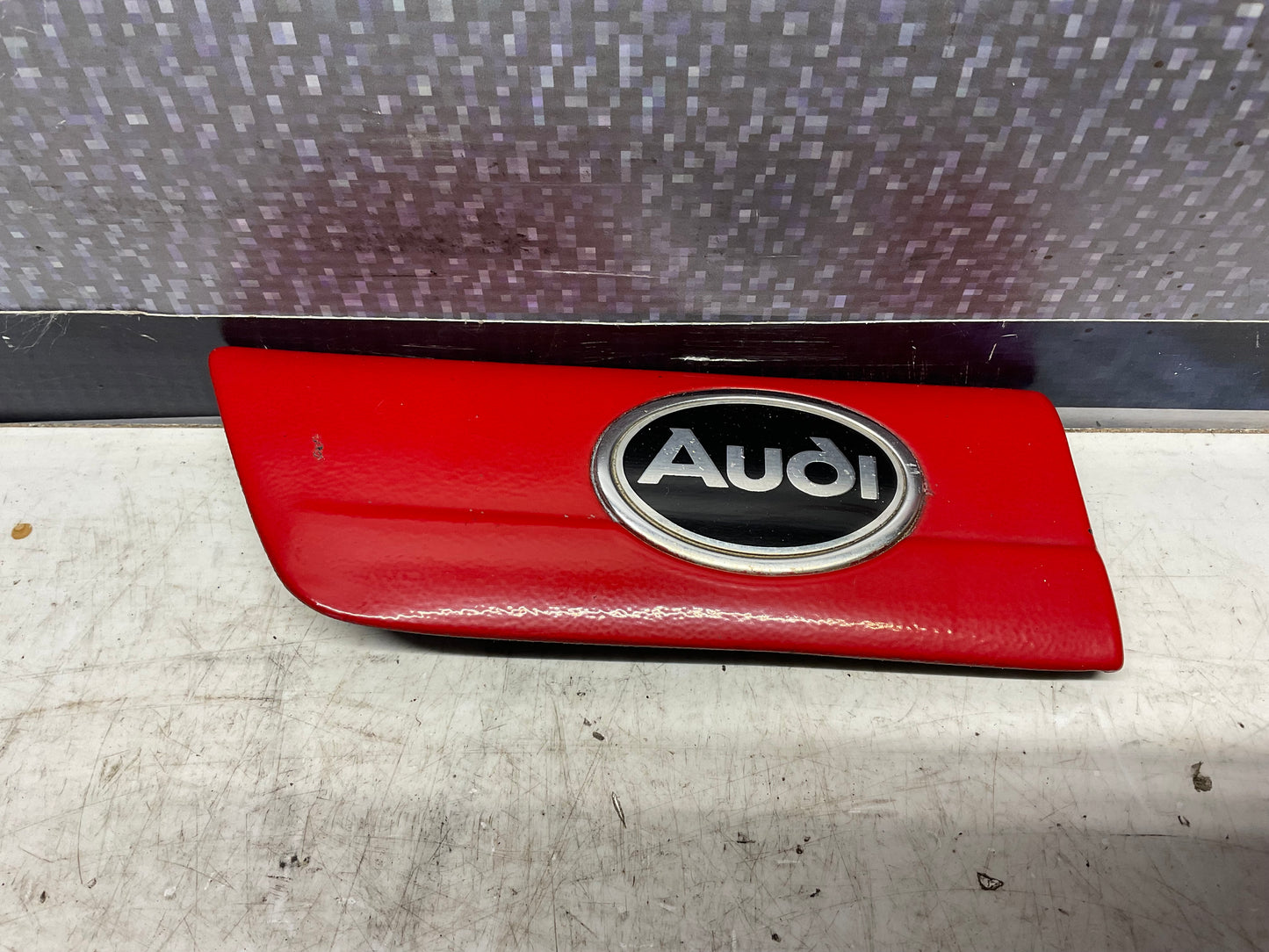 Driver Fender Arch Trim Moulding Left  4A0853971  C4  UrS4