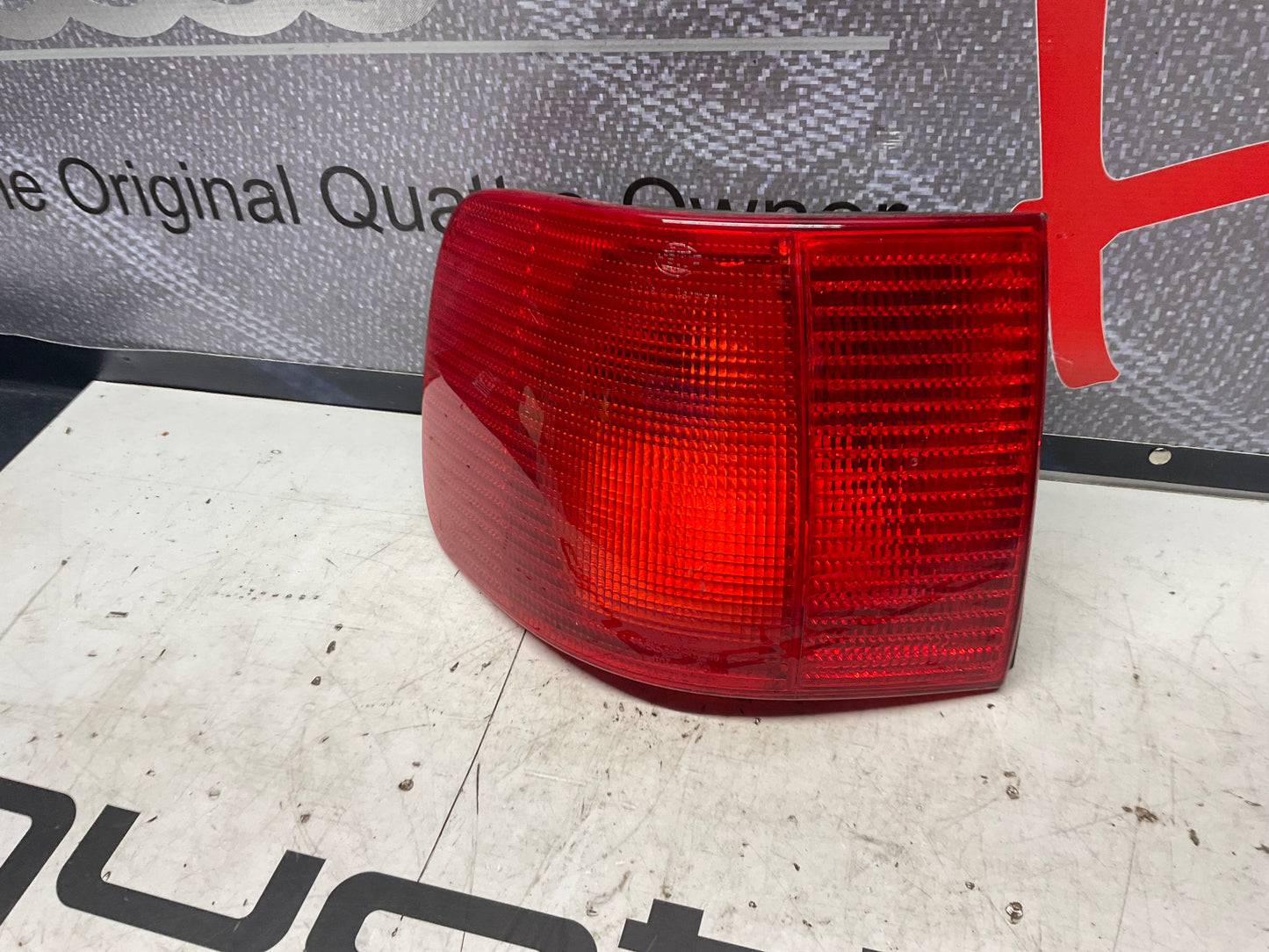 Driver Taillight Left 4A5945095A  C4
