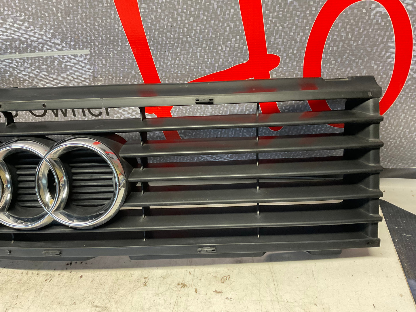 Front Grille Quattro  447853655C  C3  200