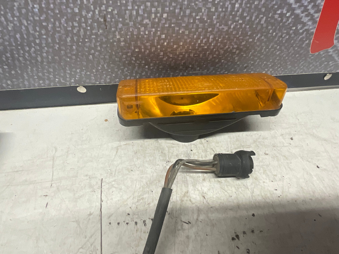 Front Bumper Turn Signal Lens Left 4439530049F  Hella B2