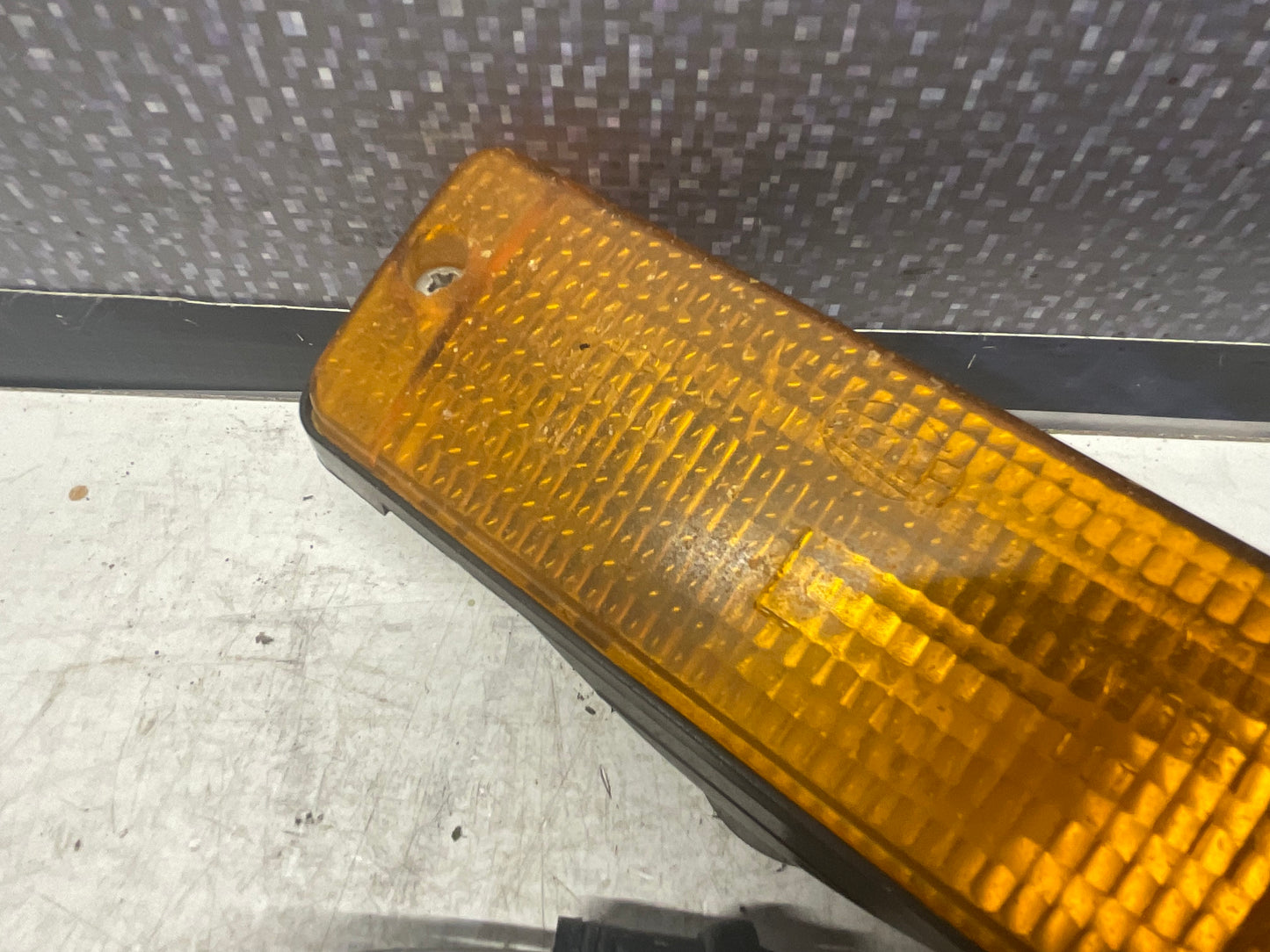 Front Bumper Turn Signal Lens Left 4439530049F  Hella B2