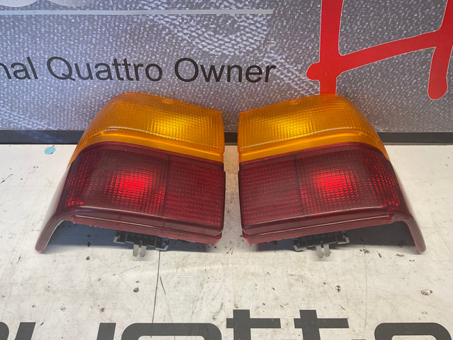 Passenger/Driver Taillight Set 443945217A 443945218A  HELLA C3