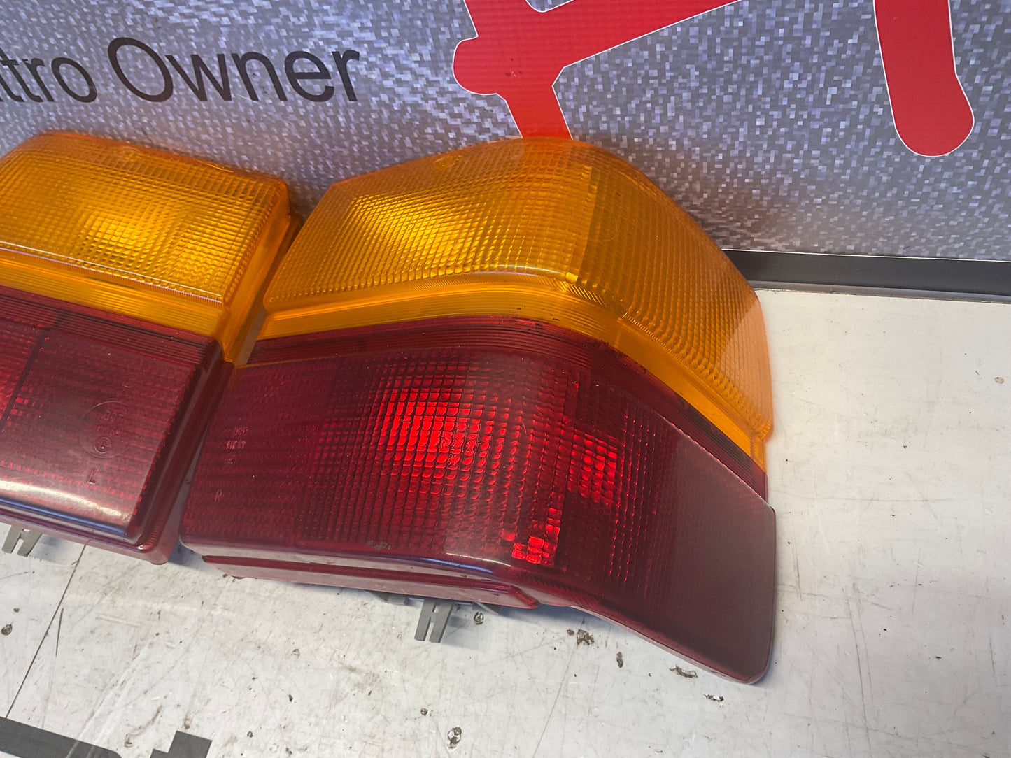 Passenger/Driver Taillight Set 443945217A 443945218A  HELLA C3