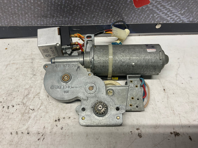 Sunroof Control Motor 811877795 B2  Bosch
