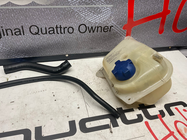 Expansion/ Coolant Tank Reservoir  441121403  D1