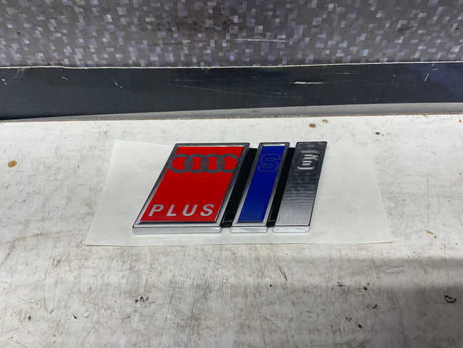 Trunk Lid Badge  NOS  4A9853735C  C4  UrS6 Plus
