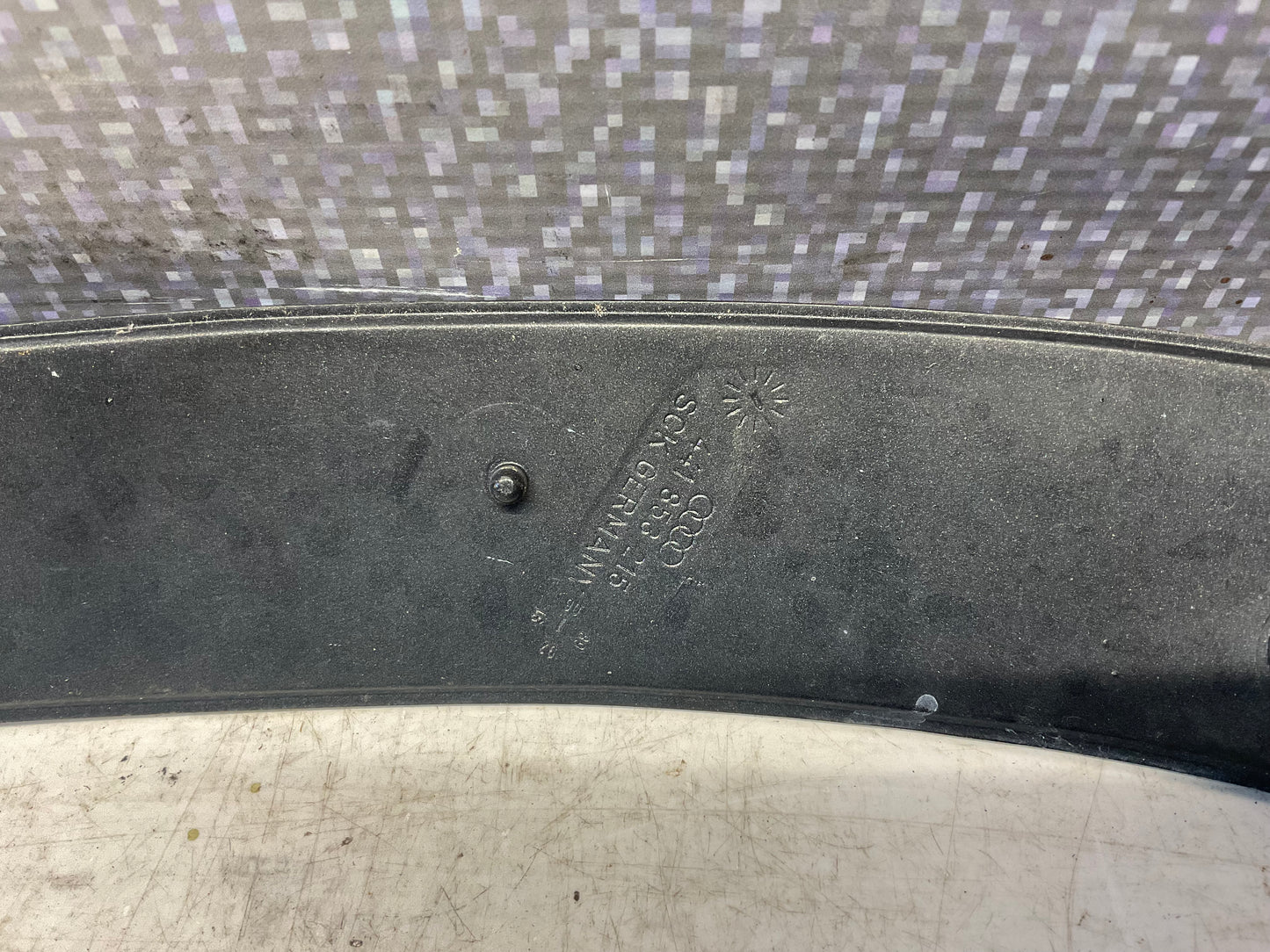 C Pillar Outside Trim Left 441853215  D1