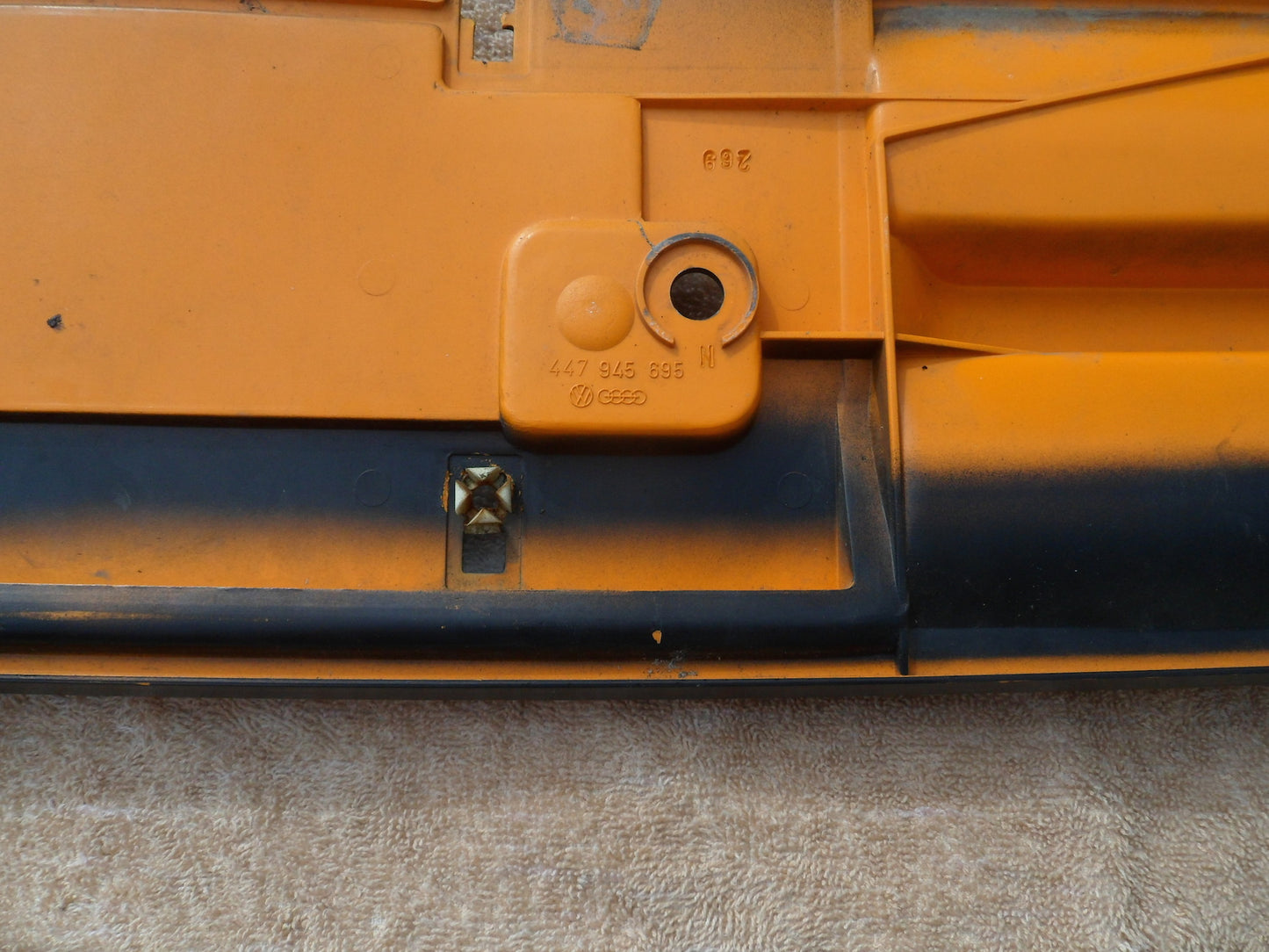 Rear Center Light Panel 447945695N
