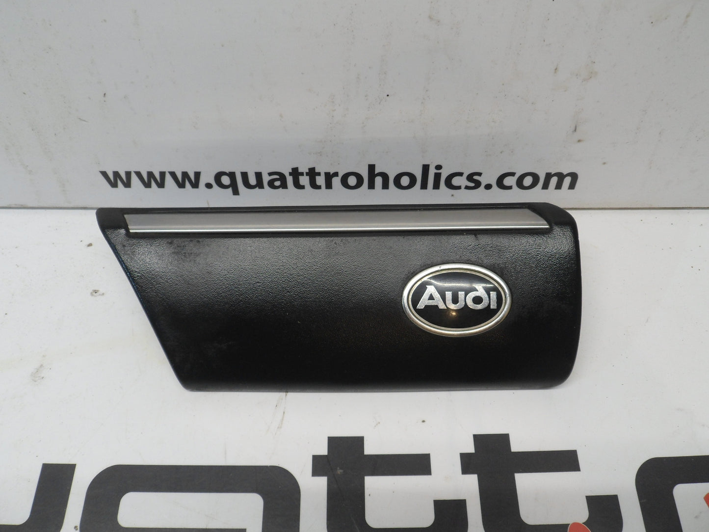 Driver Fender Trim 447853974