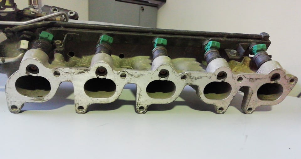 Audi RS2 Complete Fuel Intake Manifold System
