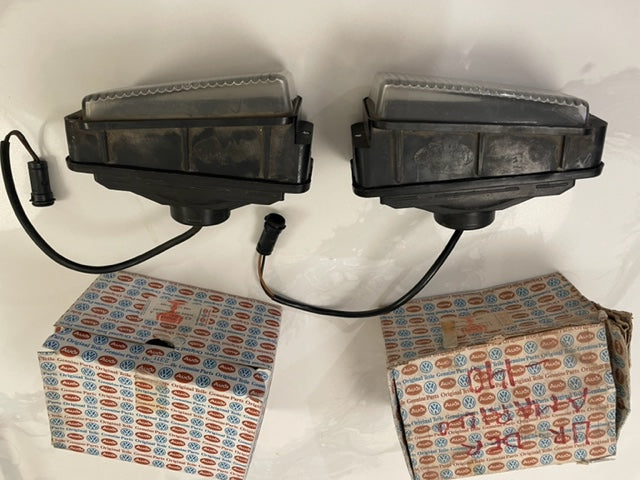 Hella Fog Light Set 437941723A  437941724A