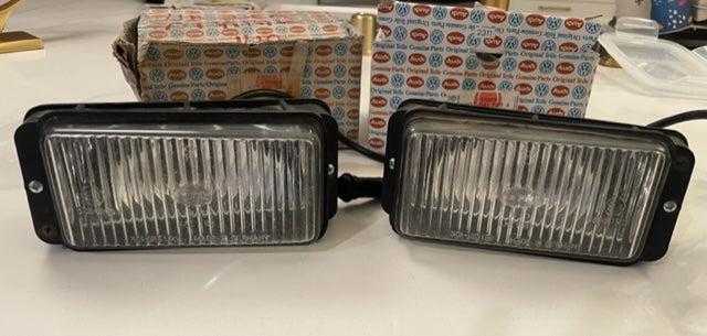 Hella Fog Light Set 437941723A  437941724A
