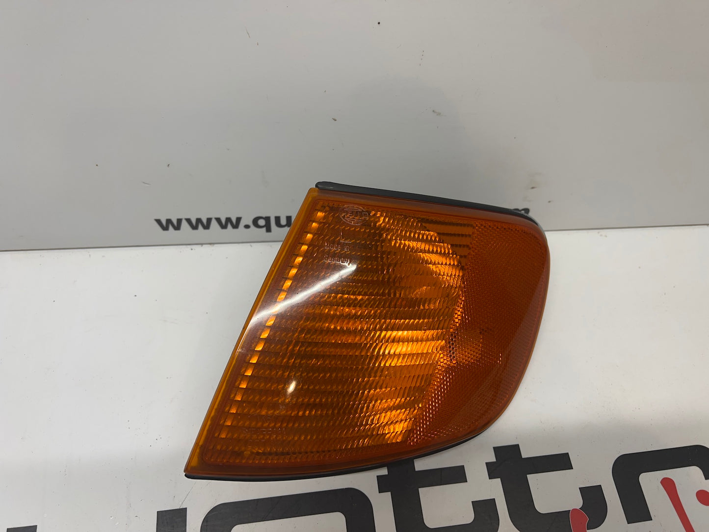 Driver Front Corner  4A0953049C  Hella