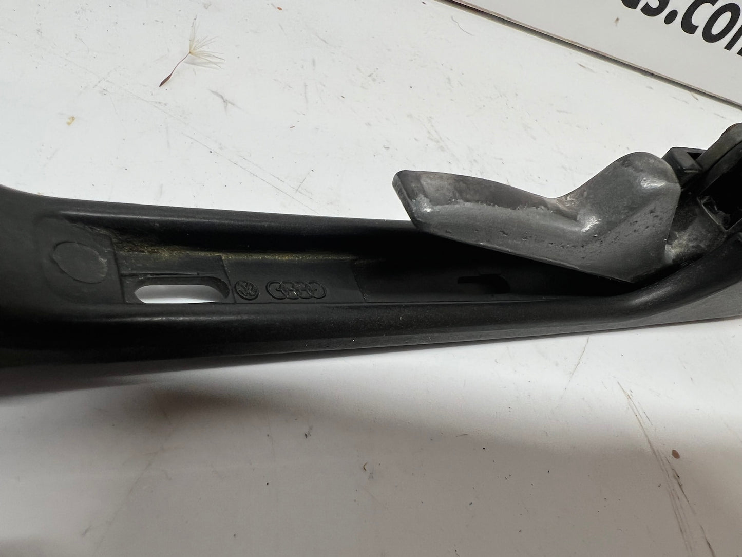 Door Handle Drivers Front 443839205B