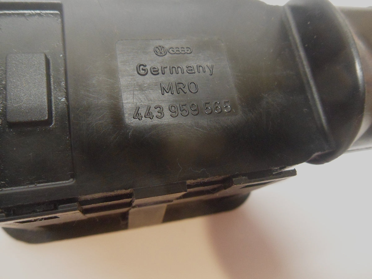 04429565 Power Mirror Control 443959565 – Quattroholics