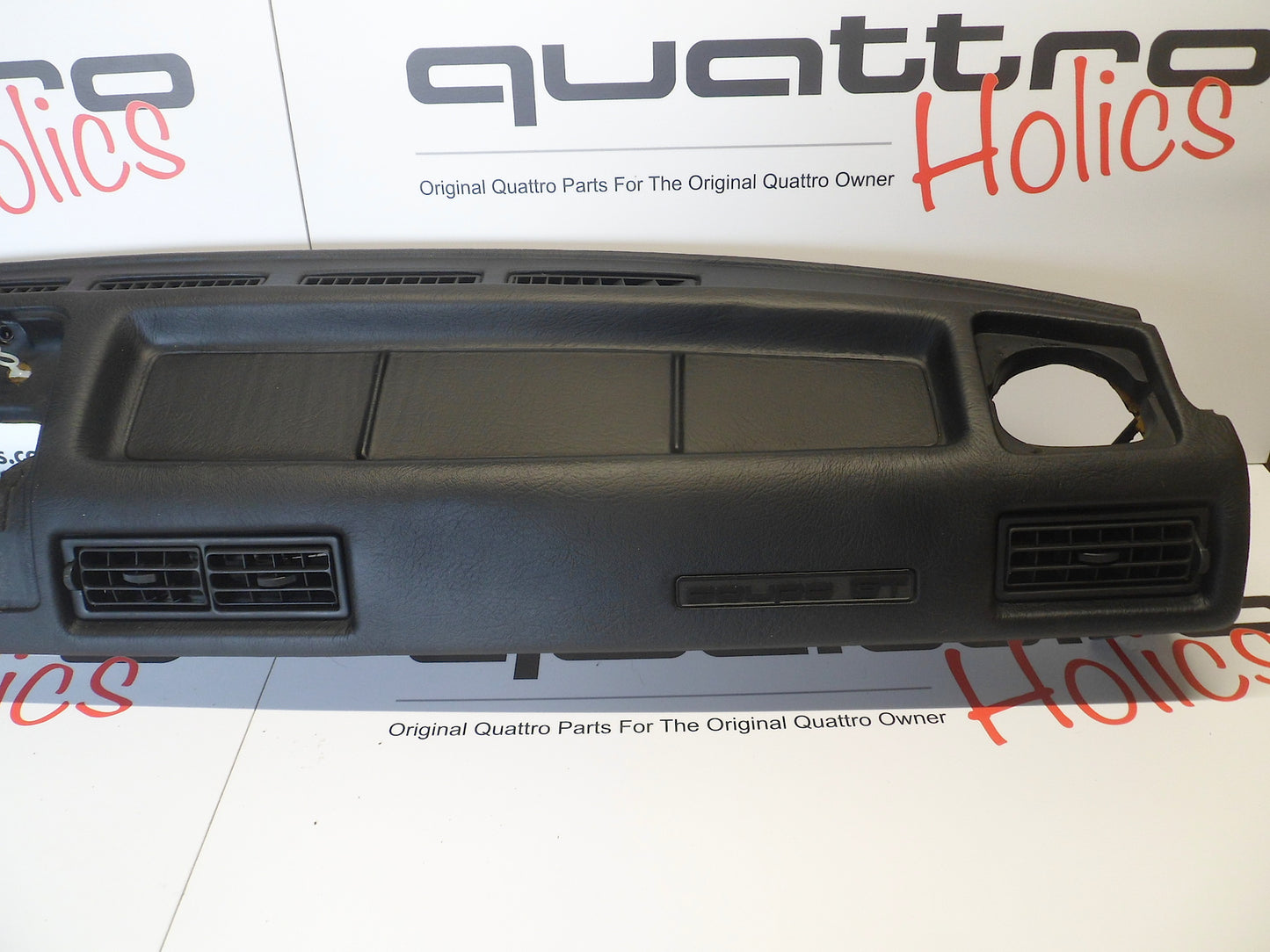 Dash with Vents-Black 857857003B