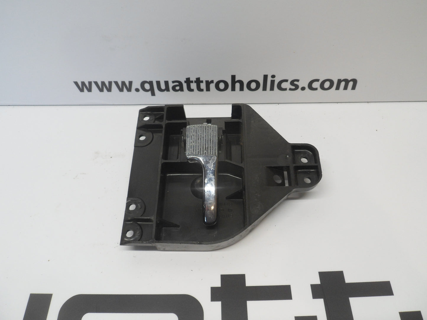 Passenger Inside Door Handle 811837710