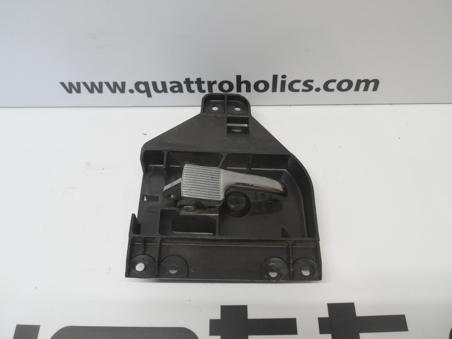 Passenger Inside Door Handle 811837710