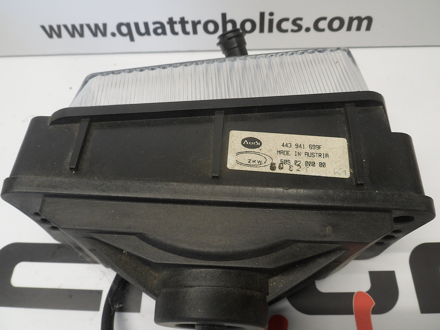Fog Light 443941699E NOS