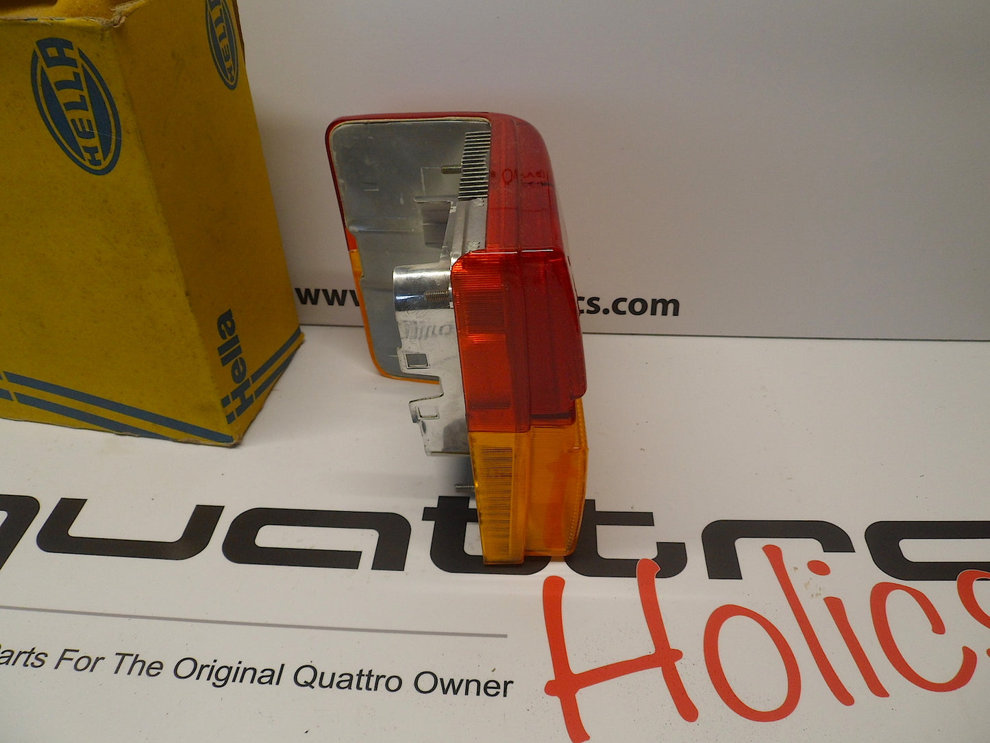 Driver Taillight 443945217 NOS