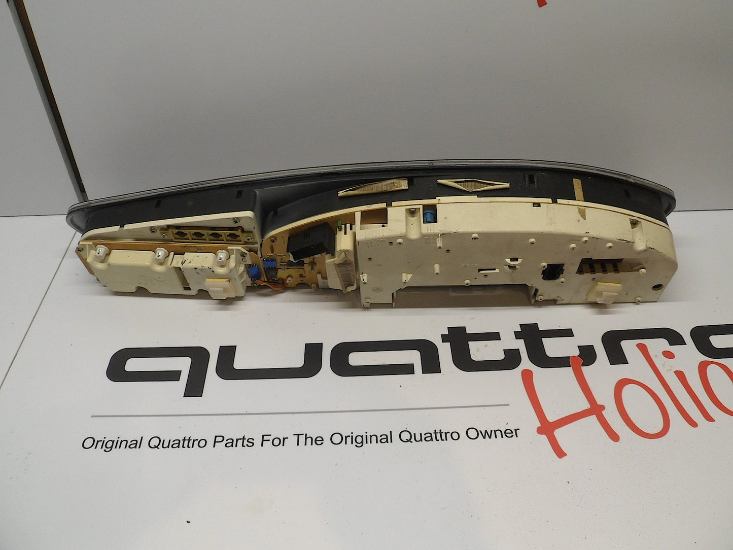 Instrument Cluster 443919035AA