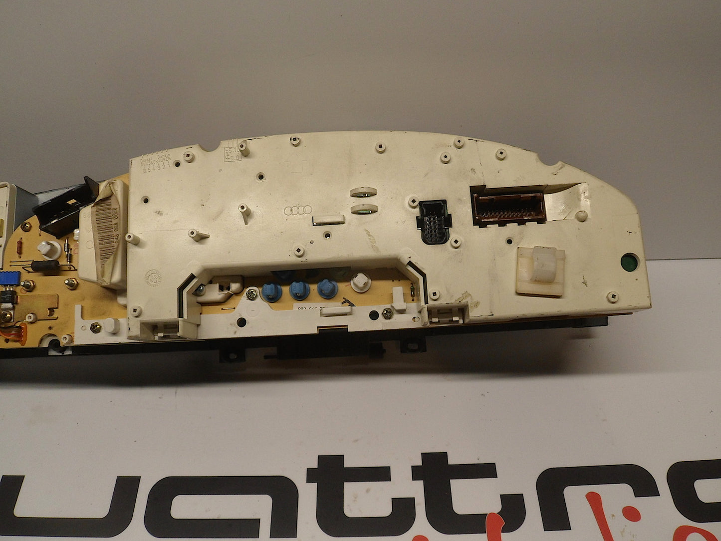 Instrument Cluster 443919035AA