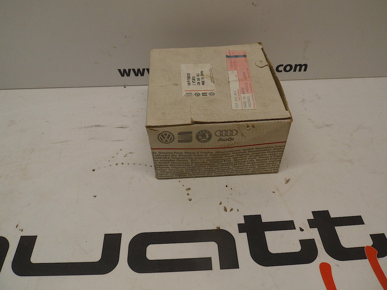 Electro Magnetic Clutch 034260811 NOS