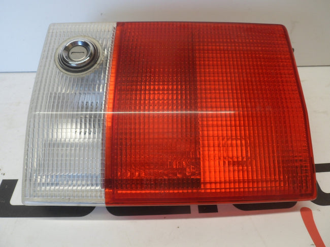 Passenger Center Taillight 893945094