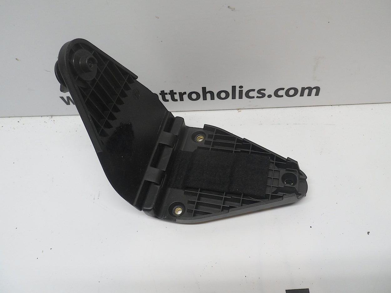 Trunk Warning Triangle Holder 4B5860285D NOS