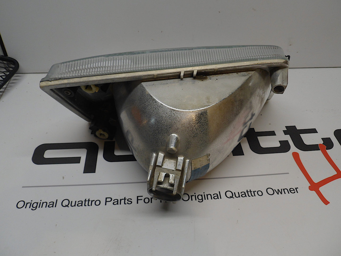 Driver Side Headlight 4A0941003D Hella