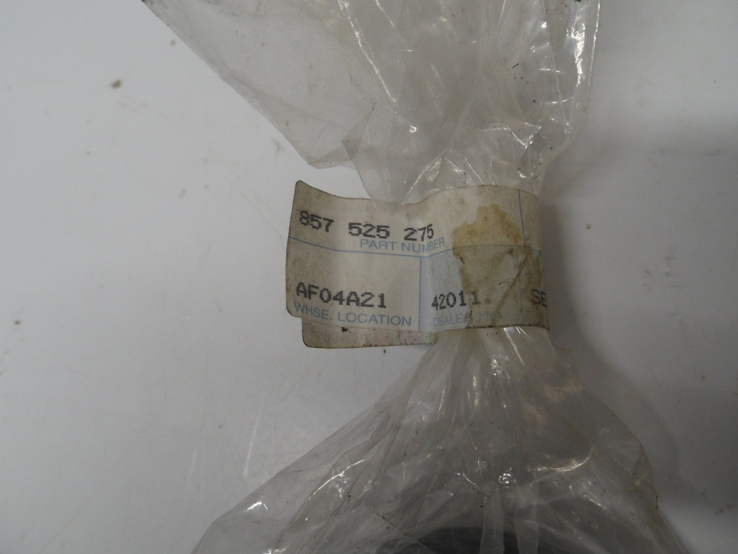 Rear Differential Pinion Seal 857525275 NOS
